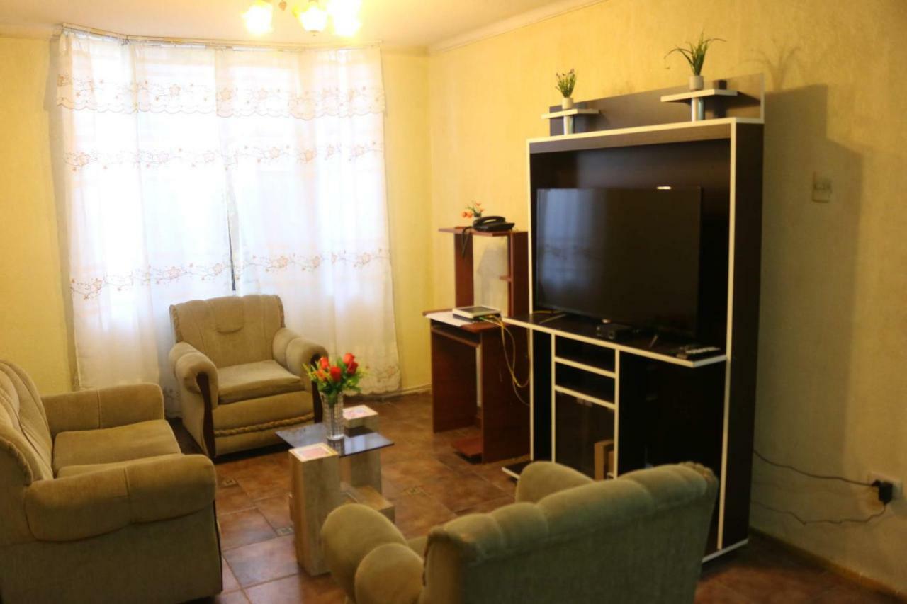 Hostal Mochileros تاكنا المظهر الخارجي الصورة